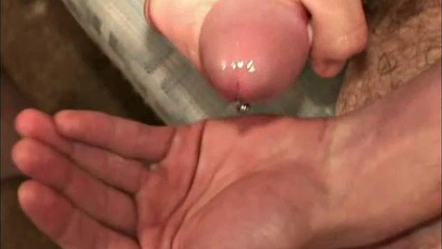 Блэйк дрочит зрелому парню и кончает второй раз подряд, гей видео