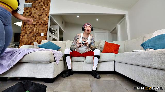 Nice Guys Finish on Her