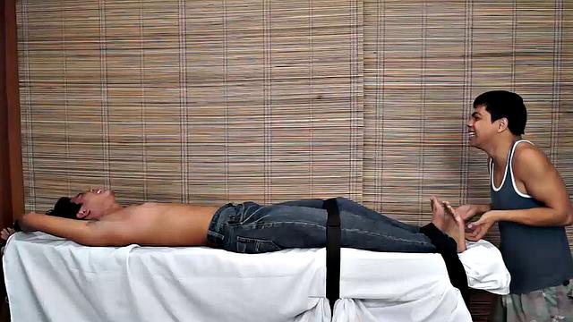 Simon Racked and Tickled