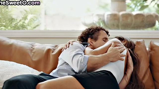 Slowburn erotic lovemaking with a Babe