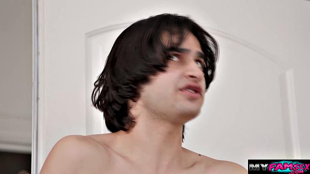 My slut stepcousin lets me eat and fuck her pussy