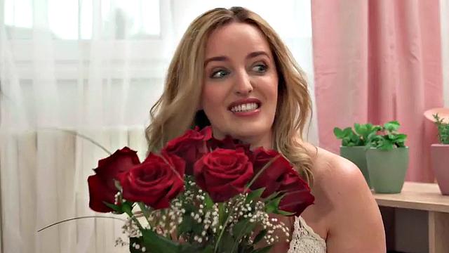 Cocksucking hostel sluts share cock in trio before pussyfuck