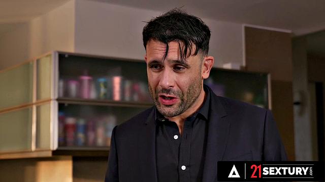 21 SEXTURY - Sexy Veronica Leal Opens Her Ass And Pussy For Hot DP Threesome With Two Big Cocks