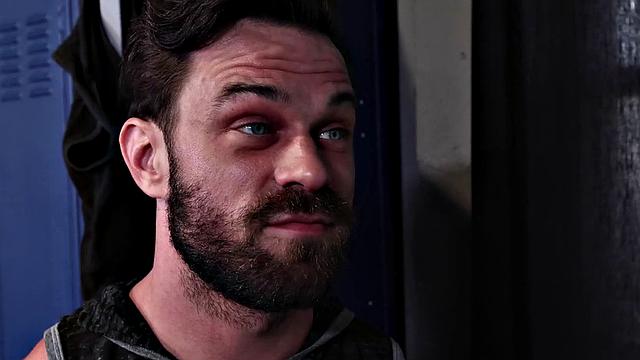 отчим с мылом жестко шпилит спортсмена в голую жопу