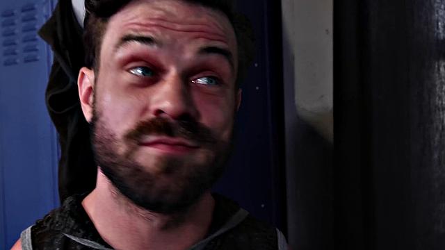 отчим с мылом жестко шпилит спортсмена в голую жопу