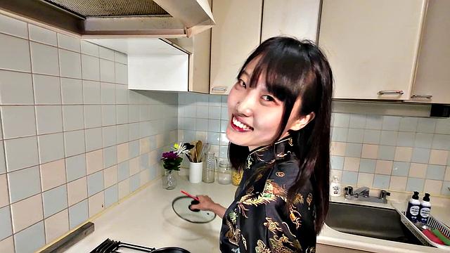 Introducing Zhang Yihan: A Chinese Babe In Japan