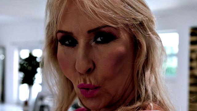 This MILF is very bad