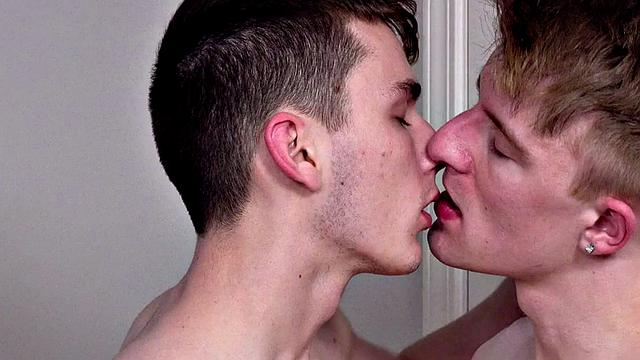 Real breeder twunk fucks twink's ass at home after rimming