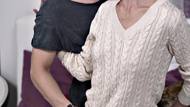 Grey gilf dickriding after seduction in erotic couple