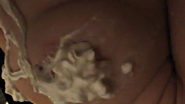 Teen babe gets her pussy fucked