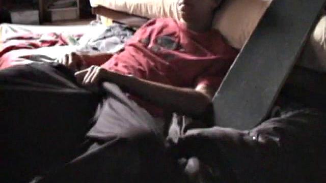 Amateur Jayden Masturbates