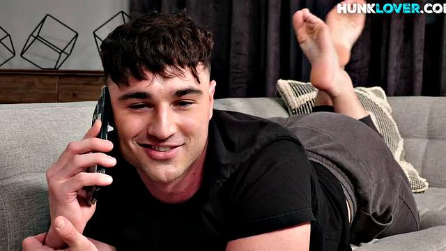 Amateur hunk gets fucked in barebacking threesome