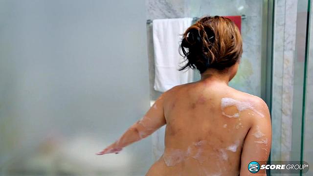 New Name, Same Huge Tits