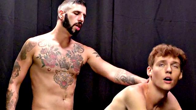 Tattooed amateur stud barebacks ginger twink