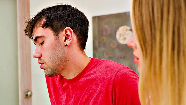 MommyBlowsBest - Hot Stepmom Gets Face Fucked To Help Concentrate Better