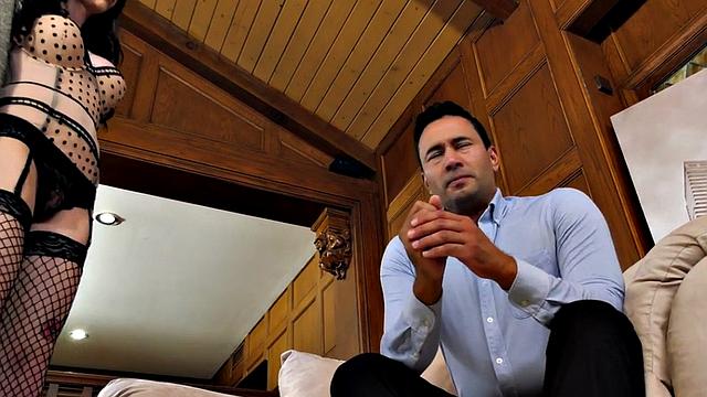 Curvy lingerie tgirl sucked before sex in couple