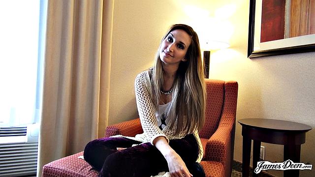 Mystica Jade Texting While Sex