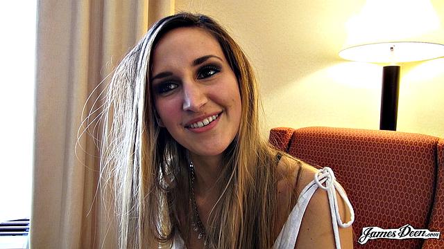 Mystica Jade Texting While Sex