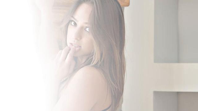 Mystica Jade Texting While Sex