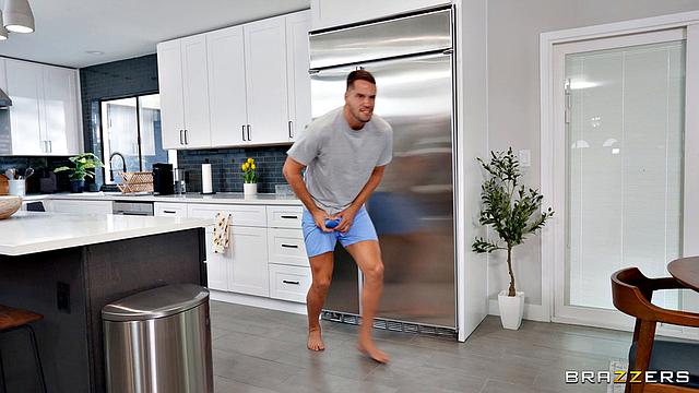 Secret Camgirl Roomie