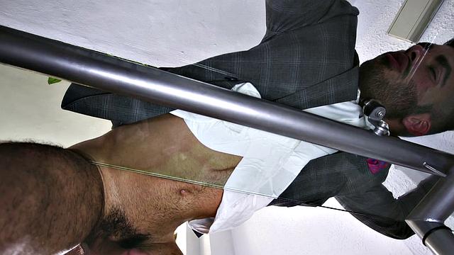 New York Realtor Fucks HR Honcho - RagingStallion