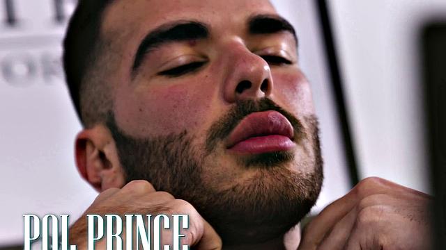 New York Realtor Fucks HR Honcho - RagingStallion