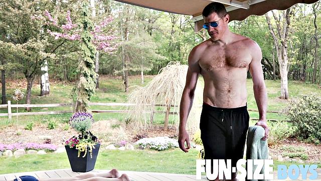 AUSTIN Chapter 23 - Poolside