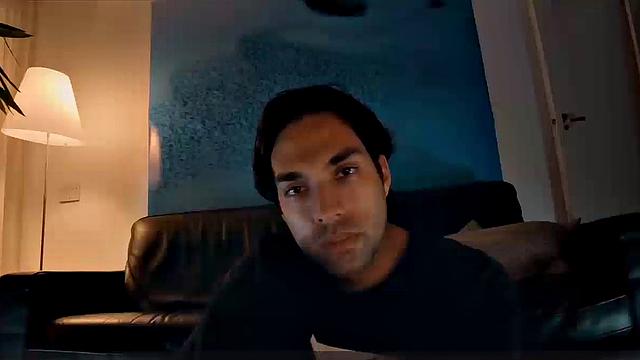 Hannah Hoekstra naked in the bath