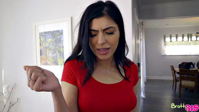 Step Sister - S4:E12