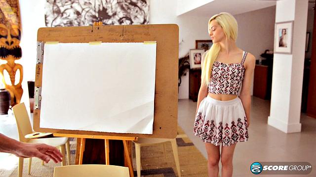 Nude Model Elsa Jean Gets Her Pussy Painted