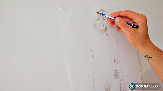 Nude Model Elsa Jean Gets Her Pussy Painted