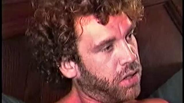 Damn, this guy turns me on! Lee is the epitome of what this site is all about. He's rugged, ragged, masculine, has a huge cock, is easy going and laid back, eager to please, but keeps his self esteem, and loves to show his stuff.