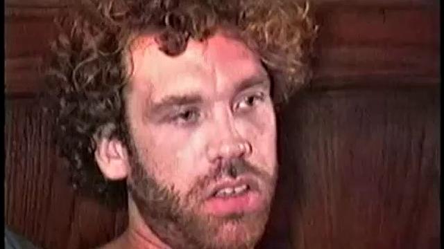 Damn, this guy turns me on! Lee is the epitome of what this site is all about. He's rugged, ragged, masculine, has a huge cock, is easy going and laid back, eager to please, but keeps his self esteem, and loves to show his stuff.