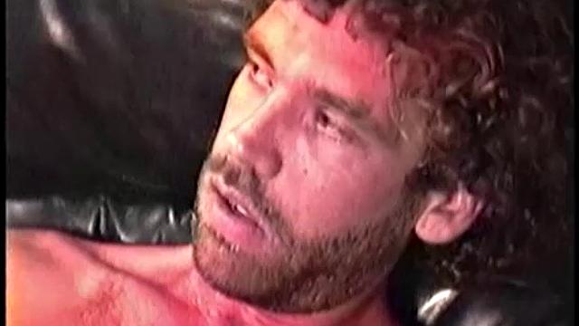 Damn, this guy turns me on! Lee is the epitome of what this site is all about. He's rugged, ragged, masculine, has a huge cock, is easy going and laid back, eager to please, but keeps his self esteem, and loves to show his stuff.