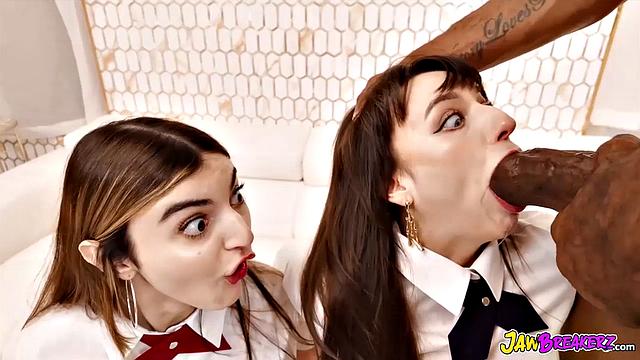 У взрослой горничной этот хуй точно не застрянет в горле - проверка на прочность с юмором bbc и сперма в финале.