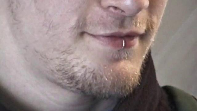Стрейт-бой Джонатан дрочит