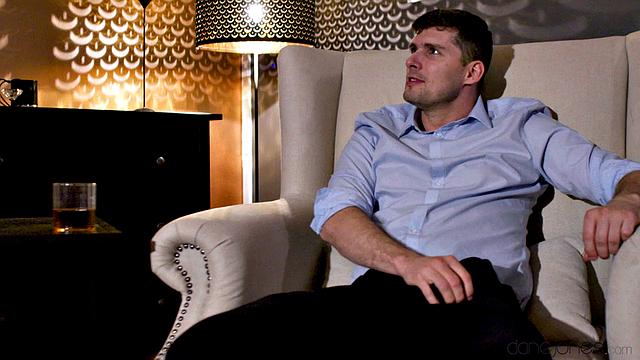 Private dance with POV blowjob