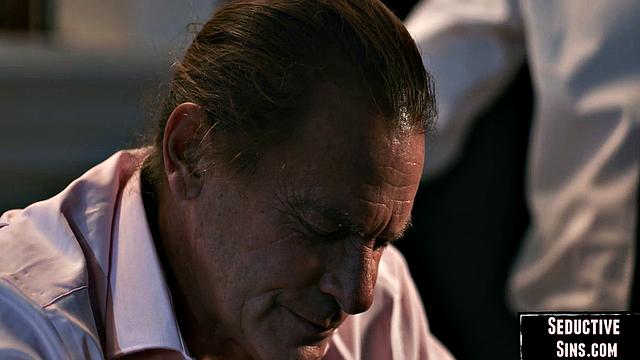 Big ass horny babe cockriding her lover