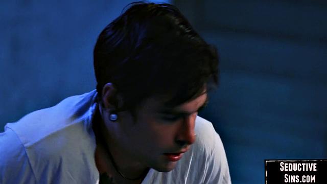 Big ass horny babe cockriding her lover