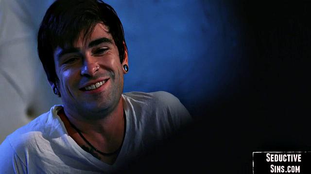 Big ass horny babe cockriding her lover