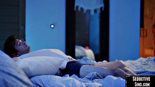 Big ass horny babe cockriding her lover