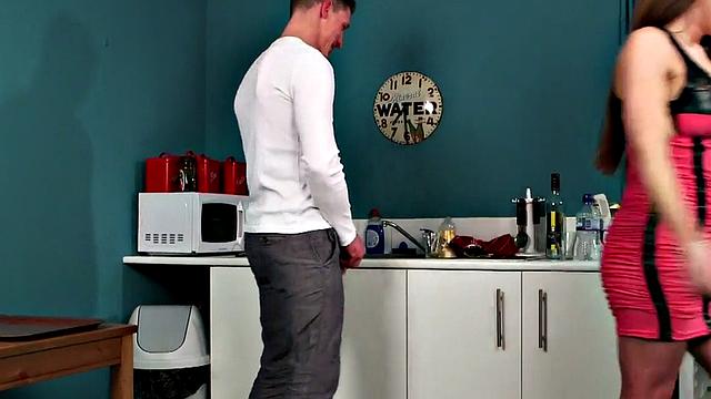 CFNM amateur HJ and BJ by dominant ladies in session