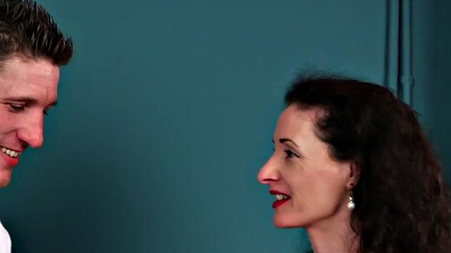 CFNM amateur HJ and BJ by dominant ladies in session