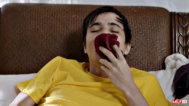 Stepson Fucks the Vacuum