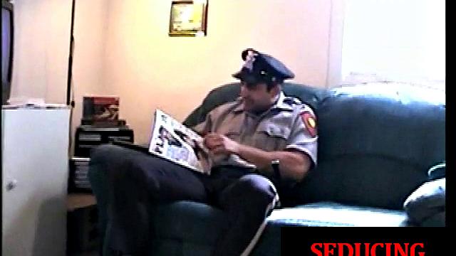 Uniform straight amateur sucked by DILF for facial