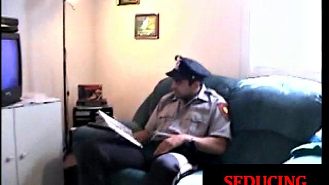 Uniform straight amateur sucked by DILF for facial