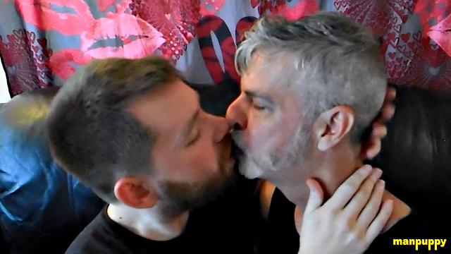 Passionate Gay Kisses 29 - Kaleb DeWulf & Richard Lennox