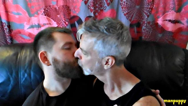 Страстные гей-поцелуи 29 - Калеб ДеВулф и Ричард Леннокс