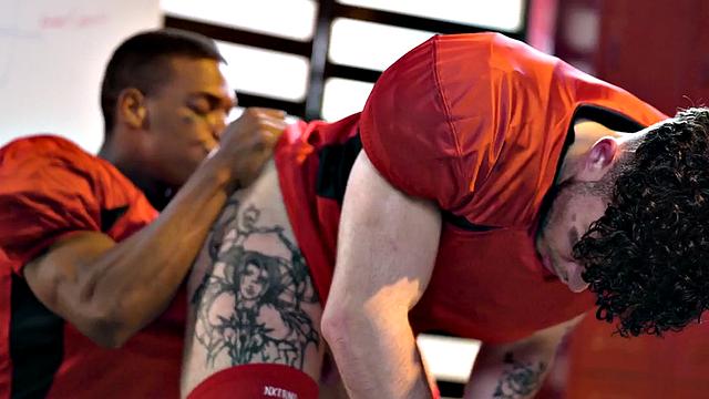 Sportive stud rimmed and barebacked in locker room