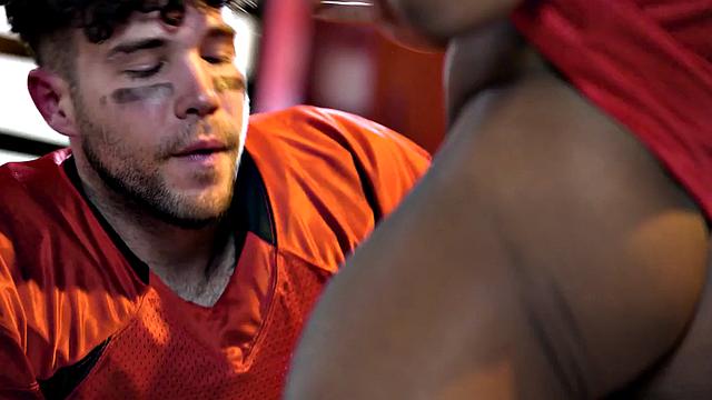 Sportive stud rimmed and barebacked in locker room